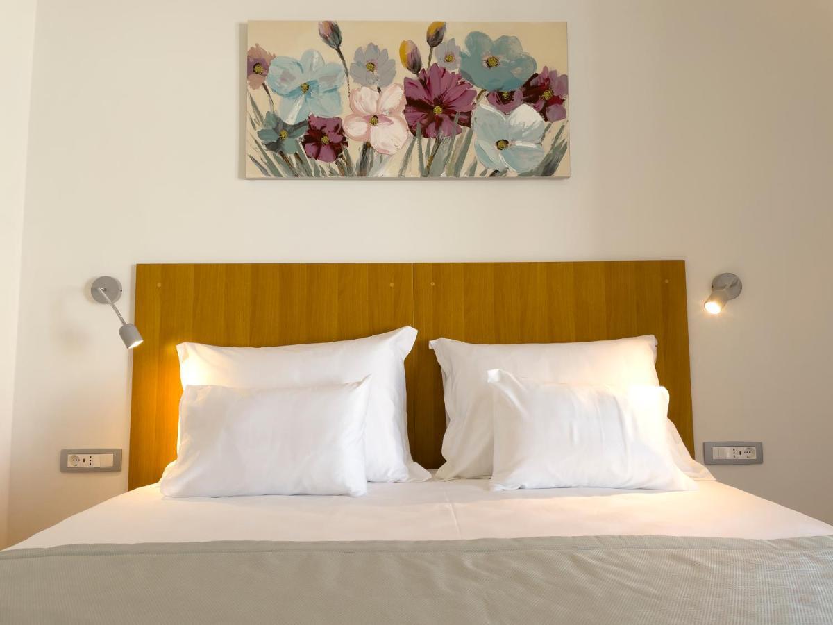 Beach Residences Caroline 赫瓦尔 外观 照片