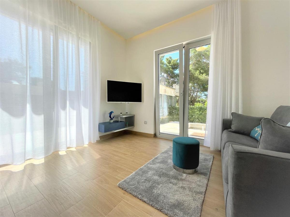 Beach Residences Caroline 赫瓦尔 外观 照片