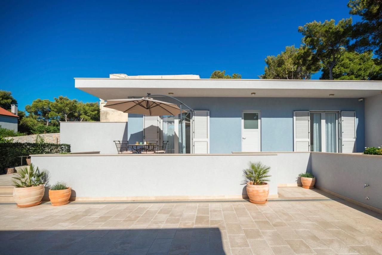 Beach Residences Caroline 赫瓦尔 外观 照片