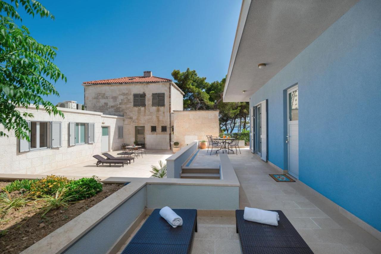 Beach Residences Caroline 赫瓦尔 外观 照片